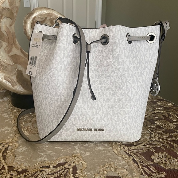 Michael Kors bucket - Picture 8 of 10